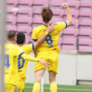 开云App-又是朗格莱犯错！巴萨惨遭绝平争冠希望渺茫